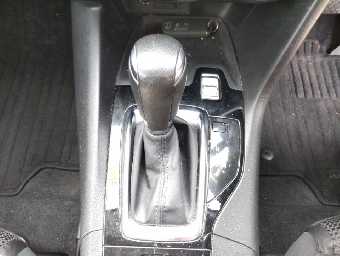 MAZDA AXELA SPORT 2018 Image 8