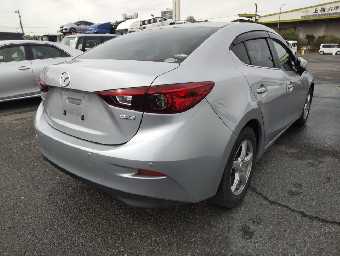 MAZDA AXELA 2018 Image 2