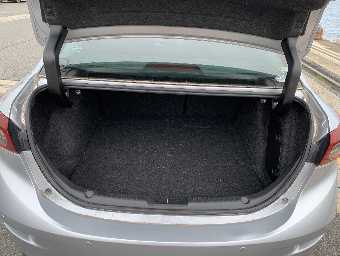 MAZDA AXELA 2018 Image 19