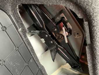 MAZDA AXELA 2018 Image 20