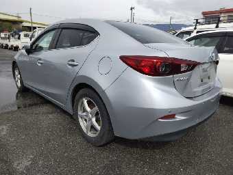 MAZDA AXELA 2018 Image 4