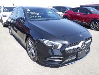MERCEDES BENZ A CLASS 2018 Image 12