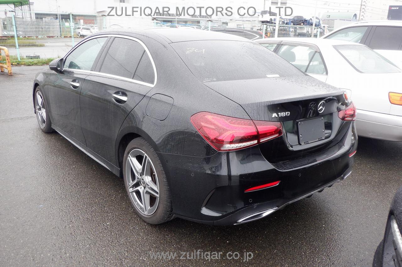 MERCEDES BENZ A CLASS 2020 Image 12