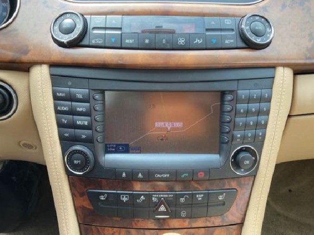 MERCEDES BENZ CLS CLASS 2005 Image 24