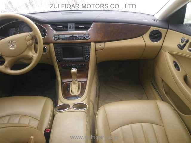 MERCEDES BENZ CLS CLASS 2007 Image 8