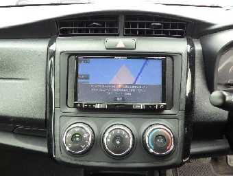 TOYOTA COROLLA AXIO 2018 Image 18