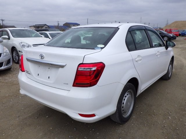 TOYOTA COROLLA AXIO 2018 Image 28