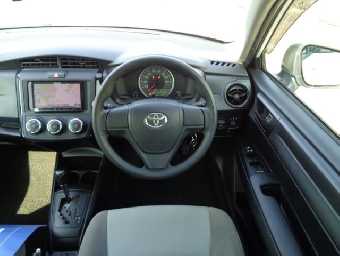 TOYOTA COROLLA AXIO 2017 Image 3