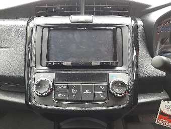 TOYOTA COROLLA AXIO 2018 Image 10