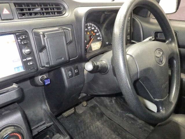 TOYOTA SUCCEED 2018 Image 22