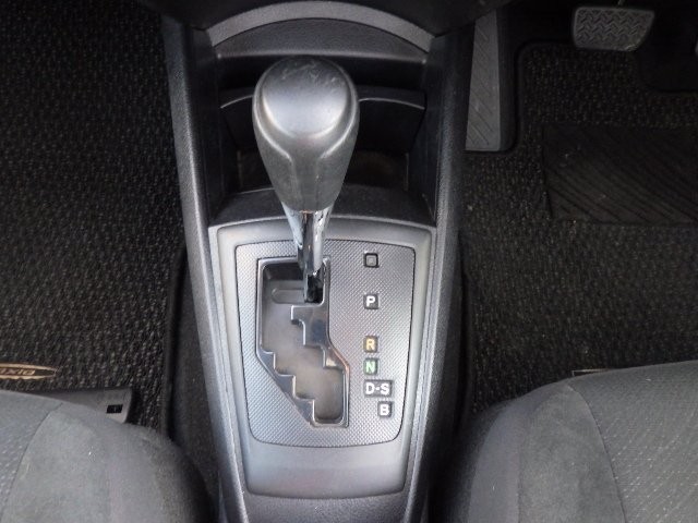 TOYOTA COROLLA AXIO 2018 Image 33