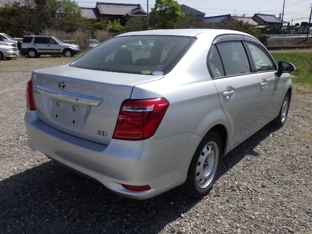 TOYOTA COROLLA AXIO 2018 Image 23