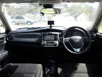 TOYOTA COROLLA AXIO 2018 Image 30