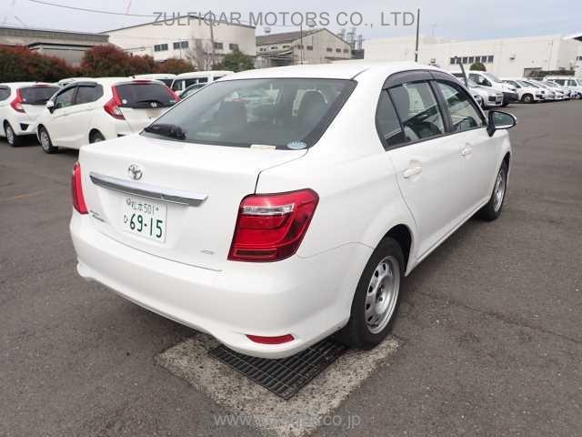 TOYOTA COROLLA AXIO 2018 Image 2