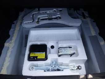 TOYOTA COROLLA AXIO 2018 Image 10