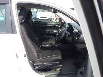 TOYOTA COROLLA AXIO 2018 Image 12