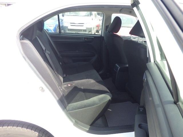 TOYOTA COROLLA AXIO 2018 Image 21