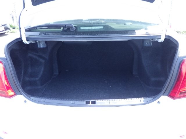 TOYOTA COROLLA AXIO 2018 Image 33