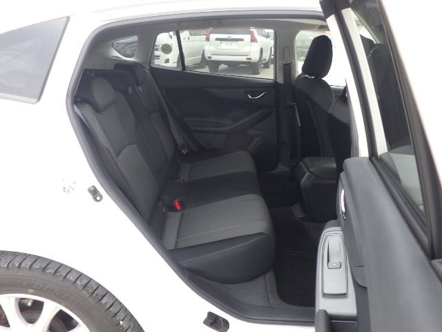 SUBARU IMPREZA SPORT 2018 Image 24