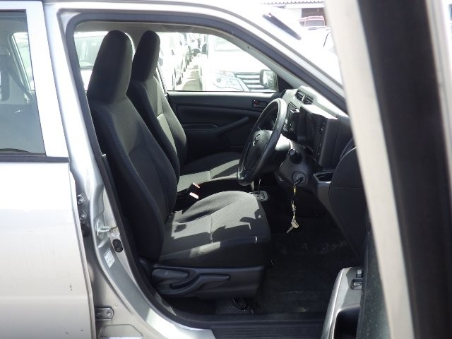 TOYOTA SUCCEED 2018 Image 22