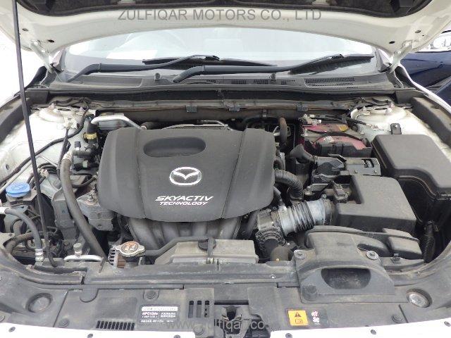 MAZDA AXELA 2018 Image 21