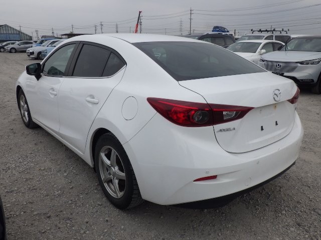 MAZDA AXELA 2018 Image 24