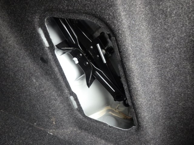 MAZDA AXELA 2018 Image 31