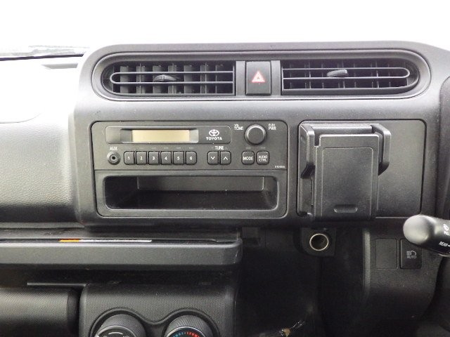 TOYOTA PROBOX 2018 Image 30