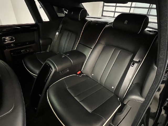 ROLLS ROYCE PHANTOM 2013 Image 38