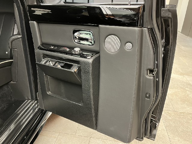 ROLLS ROYCE PHANTOM 2013 Image 59