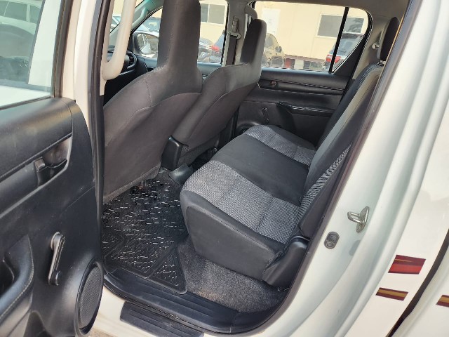 TOYOTA HILUX PICKUP 2019 Image 21