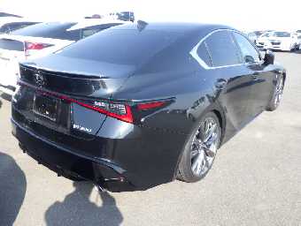 LEXUS IS 2021 Image 15