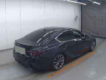 LEXUS IS 2021 Image 5