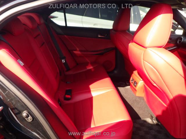 LEXUS IS 2021 Image 10