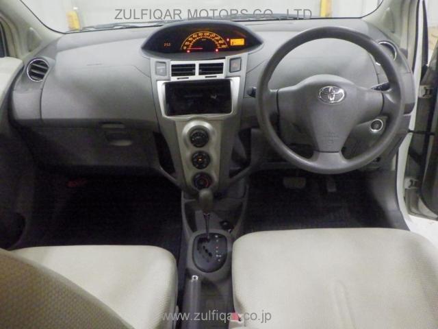TOYOTA VITZ 2010 Image 3