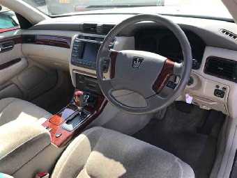 TOYOTA CROWN 2003 Image 3