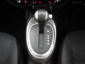 NISSAN JUKE 2018 Image 8