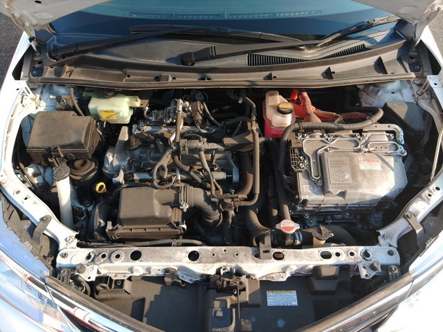 TOYOTA COROLLA AXIO 2015 Image 28