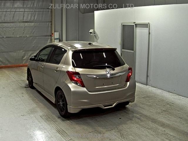 TOYOTA VITZ 2014 Image 2