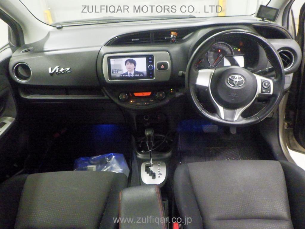 TOYOTA VITZ 2014 Image 3