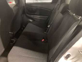 TOYOTA VITZ 2020 Image 8