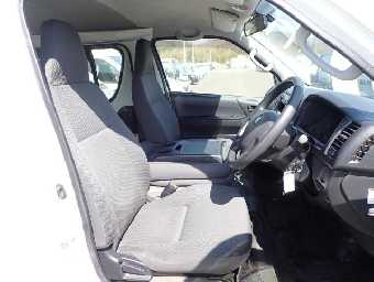 TOYOTA HIACE 2016 Image 9