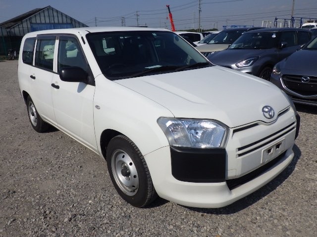 TOYOTA PROBOX 2018 Image 33