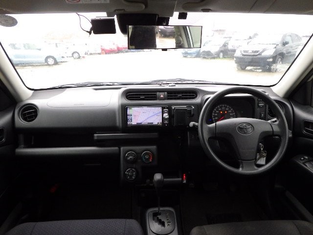 TOYOTA PROBOX 2018 Image 25