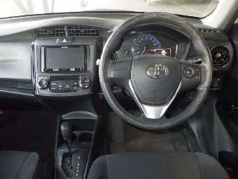 TOYOTA COROLLA AXIO 2018 Image 6