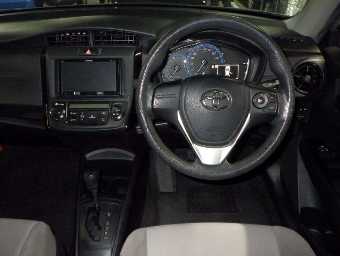 TOYOTA COROLLA AXIO 2015 Image 6
