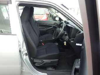 TOYOTA PROBOX 2018 Image 10