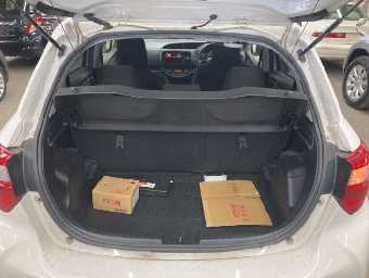 TOYOTA VITZ 2018 Image 7