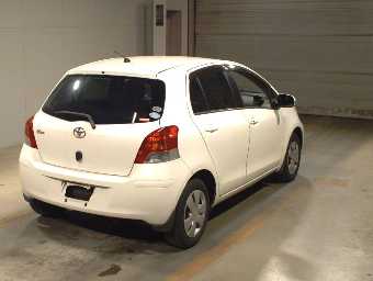 TOYOTA VITZ 2008 Image 2