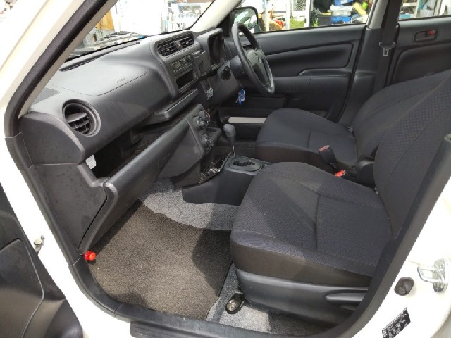 TOYOTA SUCCEED 2017 Image 20